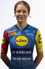 ADEGEEST Loes